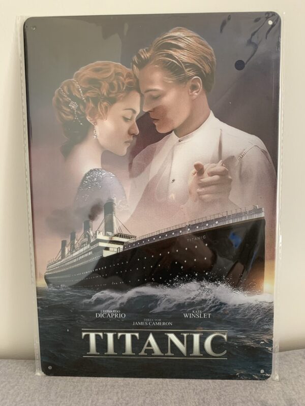 Metall seinapilt Titanic